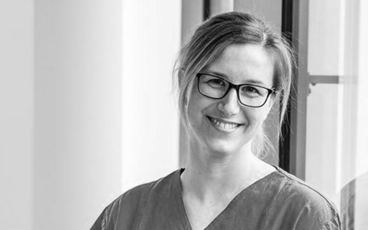 Stefanie Barnett — Gesundheits- und Krankenpflegerin mit nephrologischer Fachweiterbildung, Wundmanagerin, Praxisanleiterin, Leitung Dialyse, Standort Hilden — Nephrologisches Zentrum Mettmann